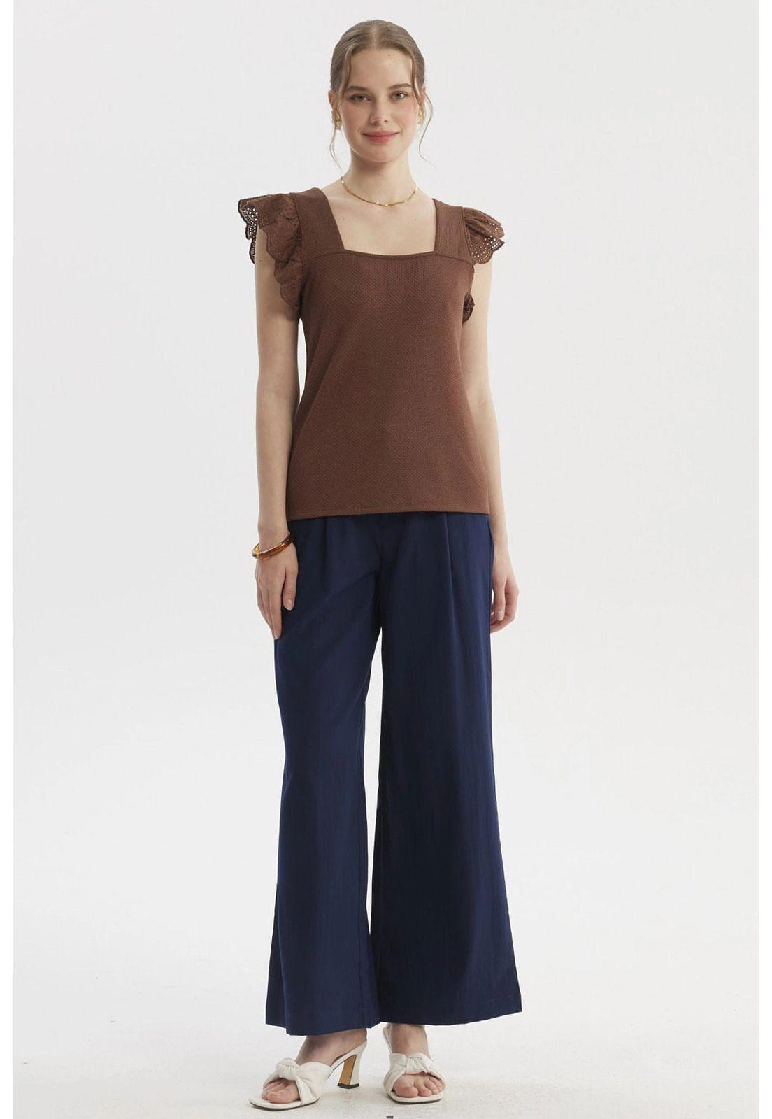 Polera Mujer Vuelo Escote Cuadrado Café Claro-3