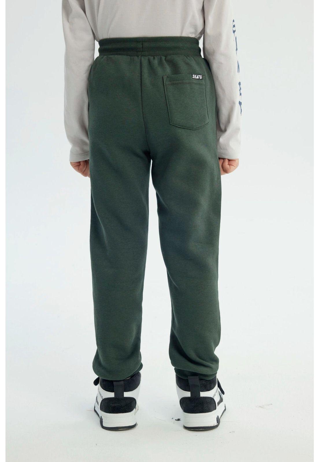 Pantalón Buzo Niño Pitillo Verde Oscuro-2