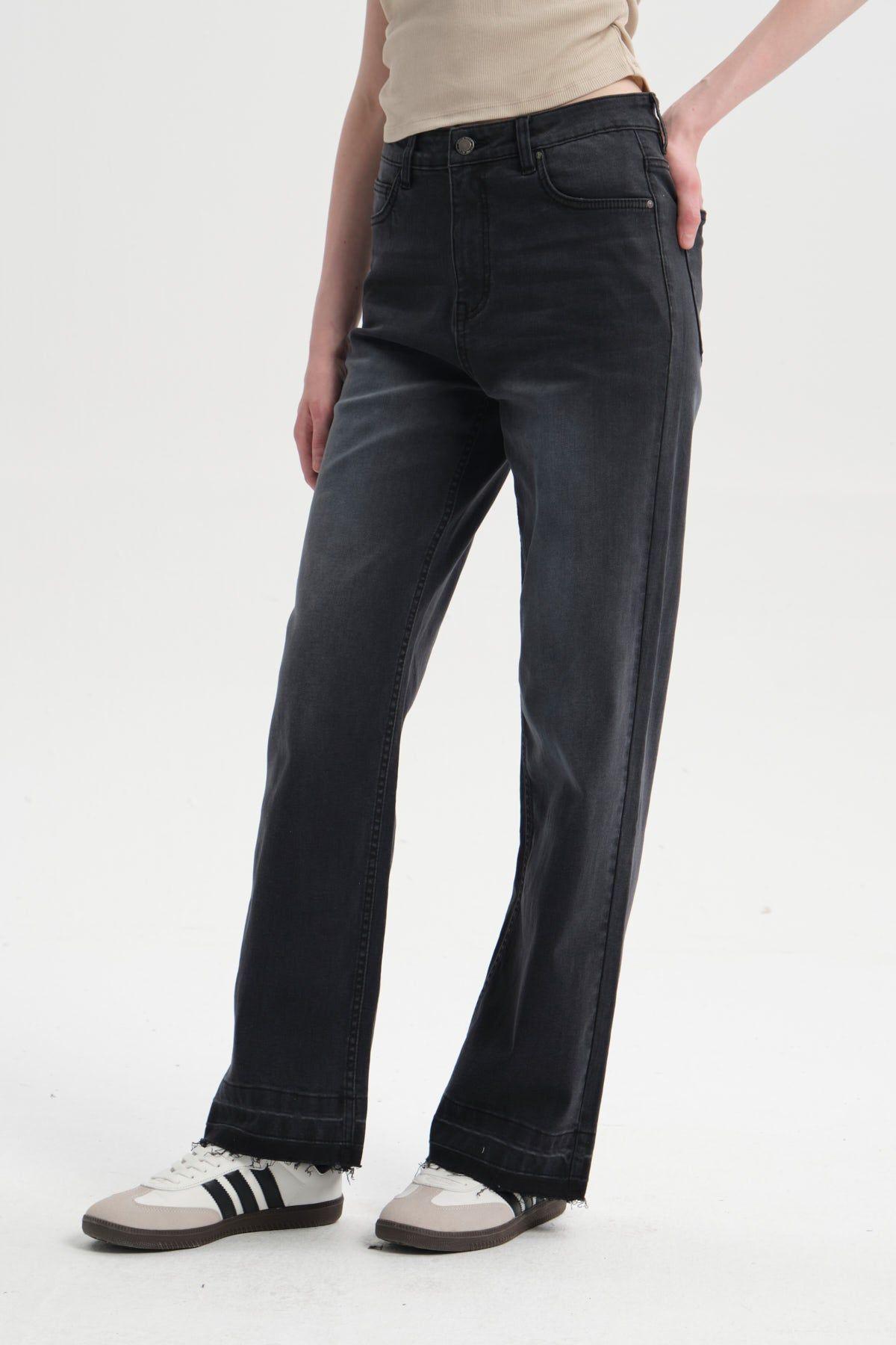 Jeans Mujer Calce Recto Negro II-1
