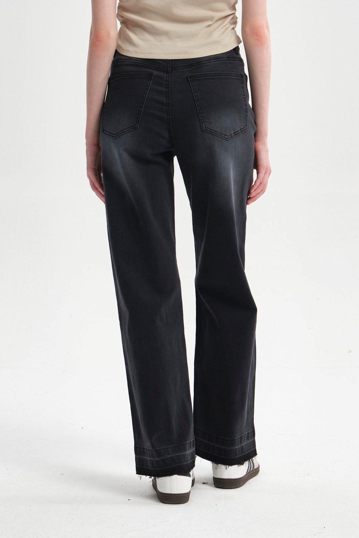 Jeans Mujer Calce Recto Negro II-2