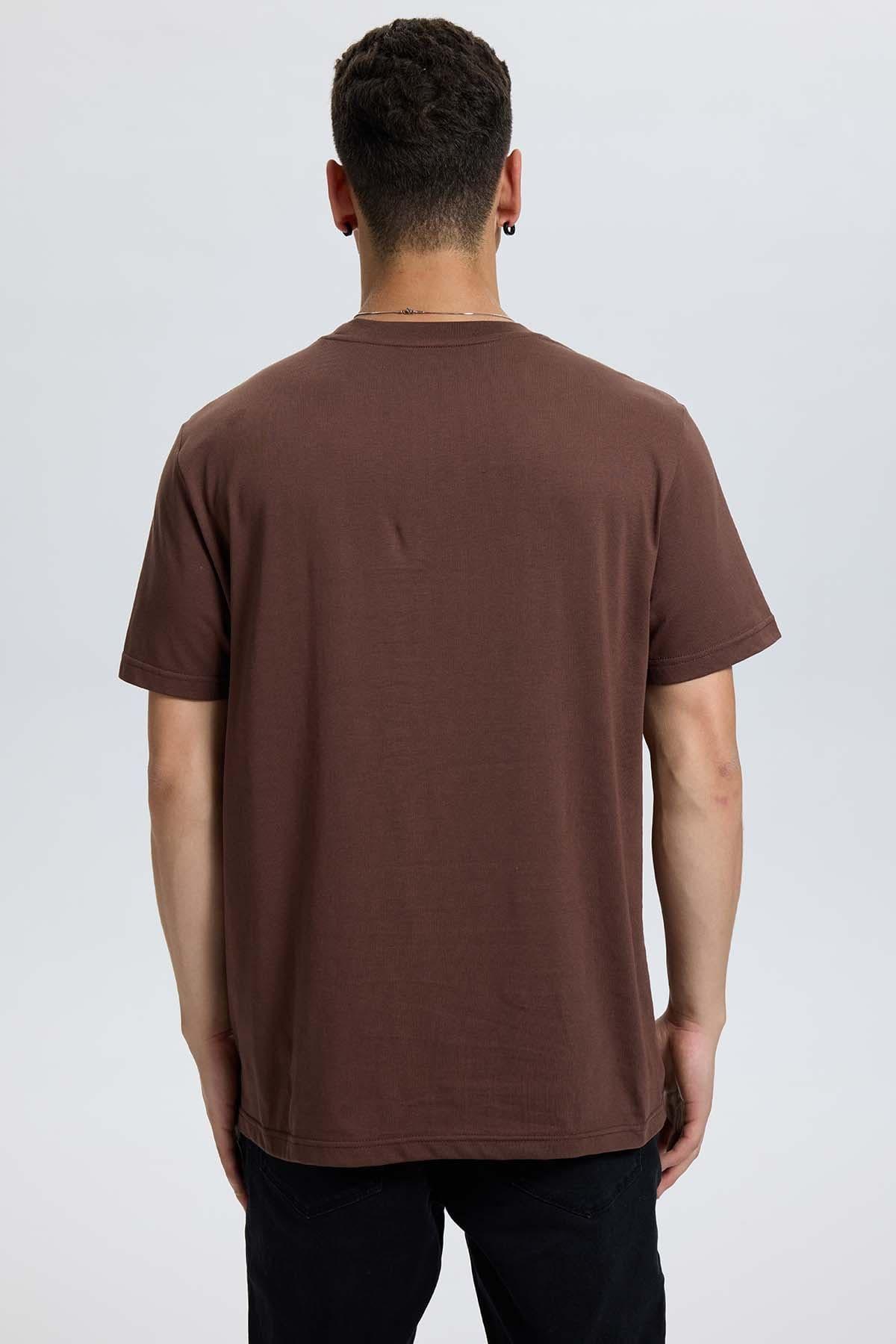 Polera Hombre Long Fit Básica Chocolate-2