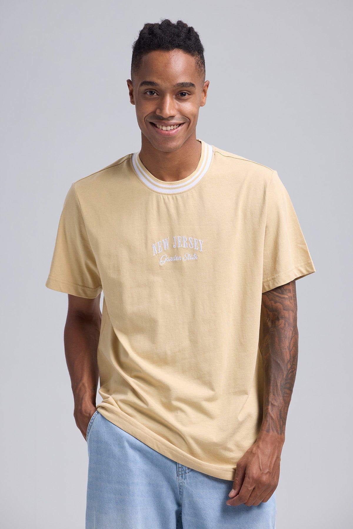 Polera Hombre Print Posicional Beige Oscuro-1