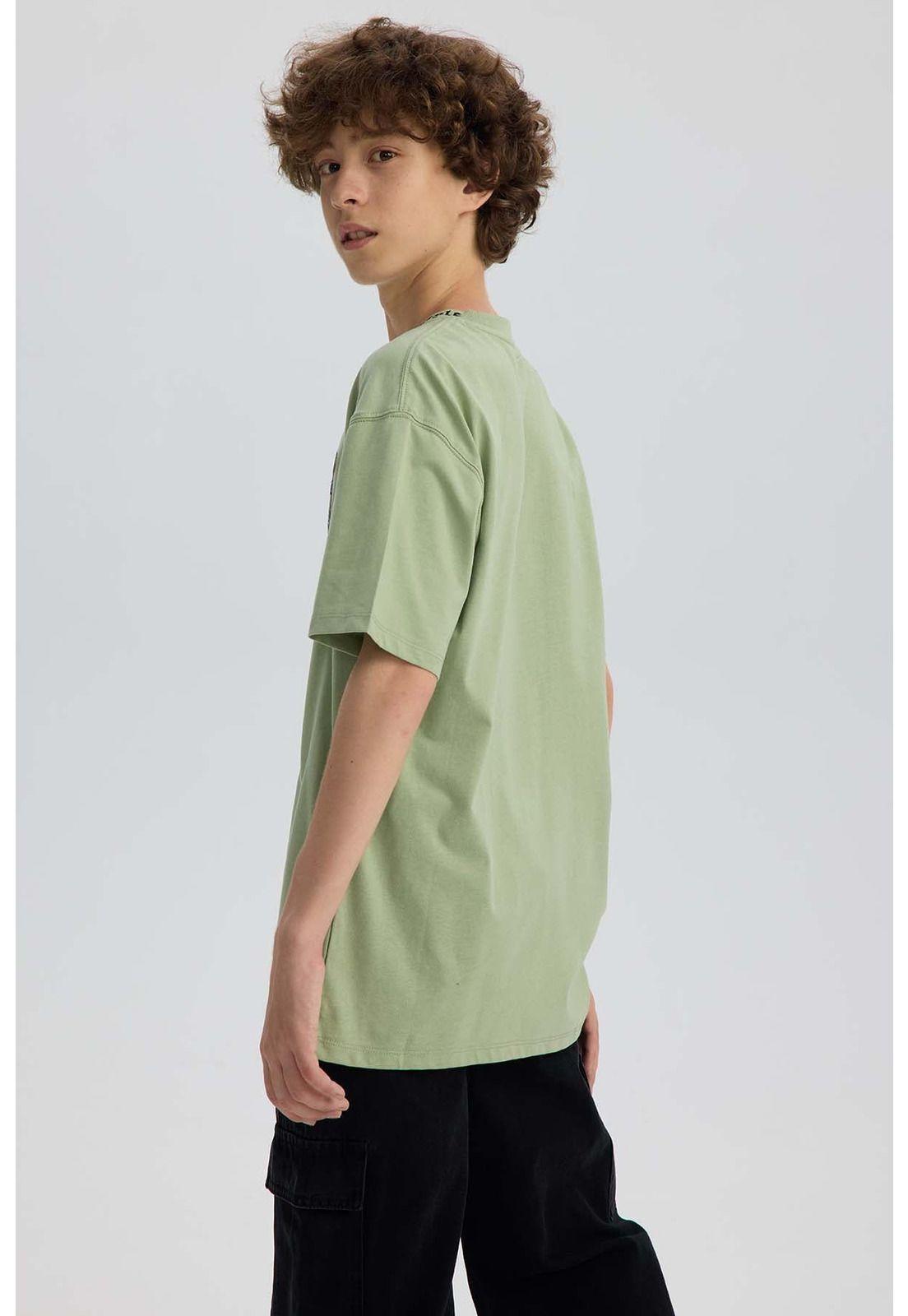 Polera Niño Cuello Bordado Verde Claro-2