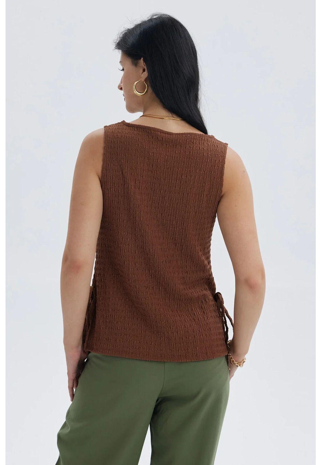 Polera Mujer Textura Abertura Café Oscuro-2
