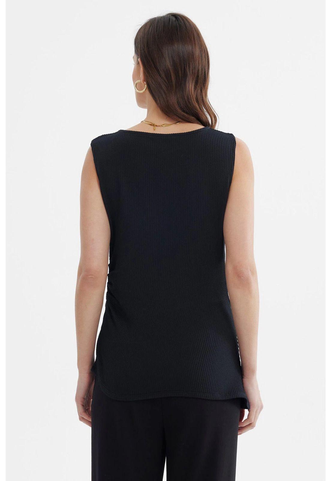 Polera Mujer Ajustada Sin Mangas Negro-2