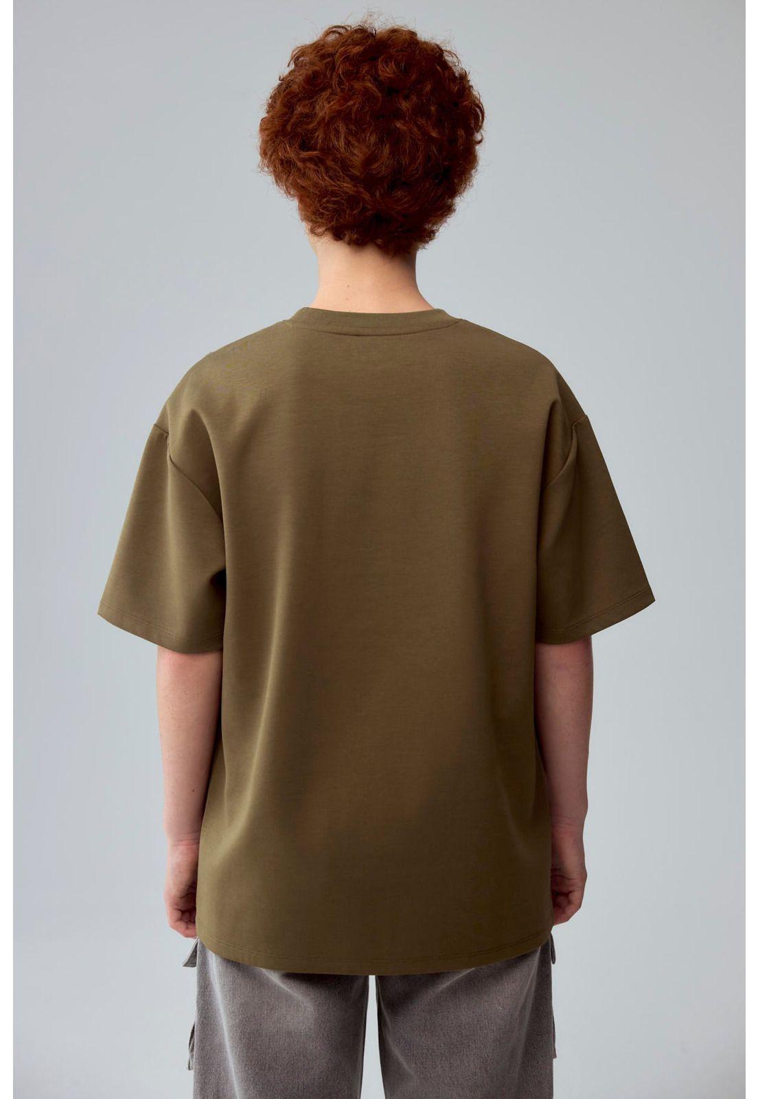 Polera Niño Label Frontal Verde Militar-2