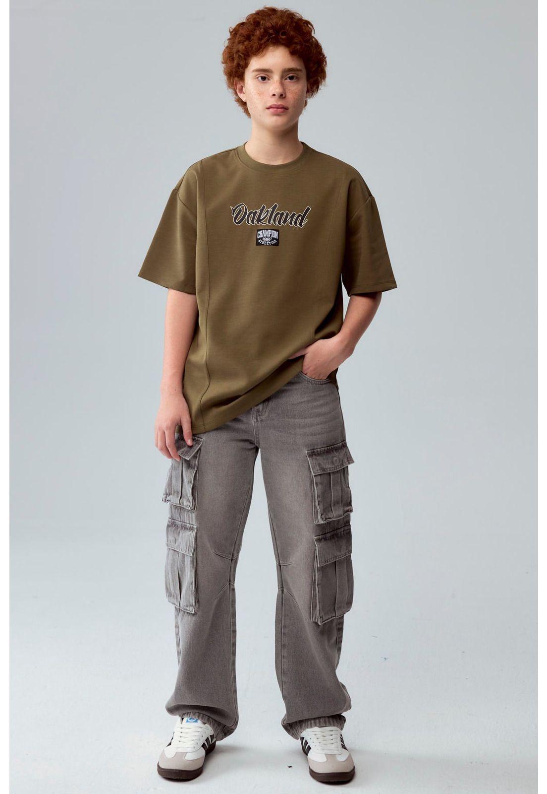Polera Niño Label Frontal Verde Militar-3