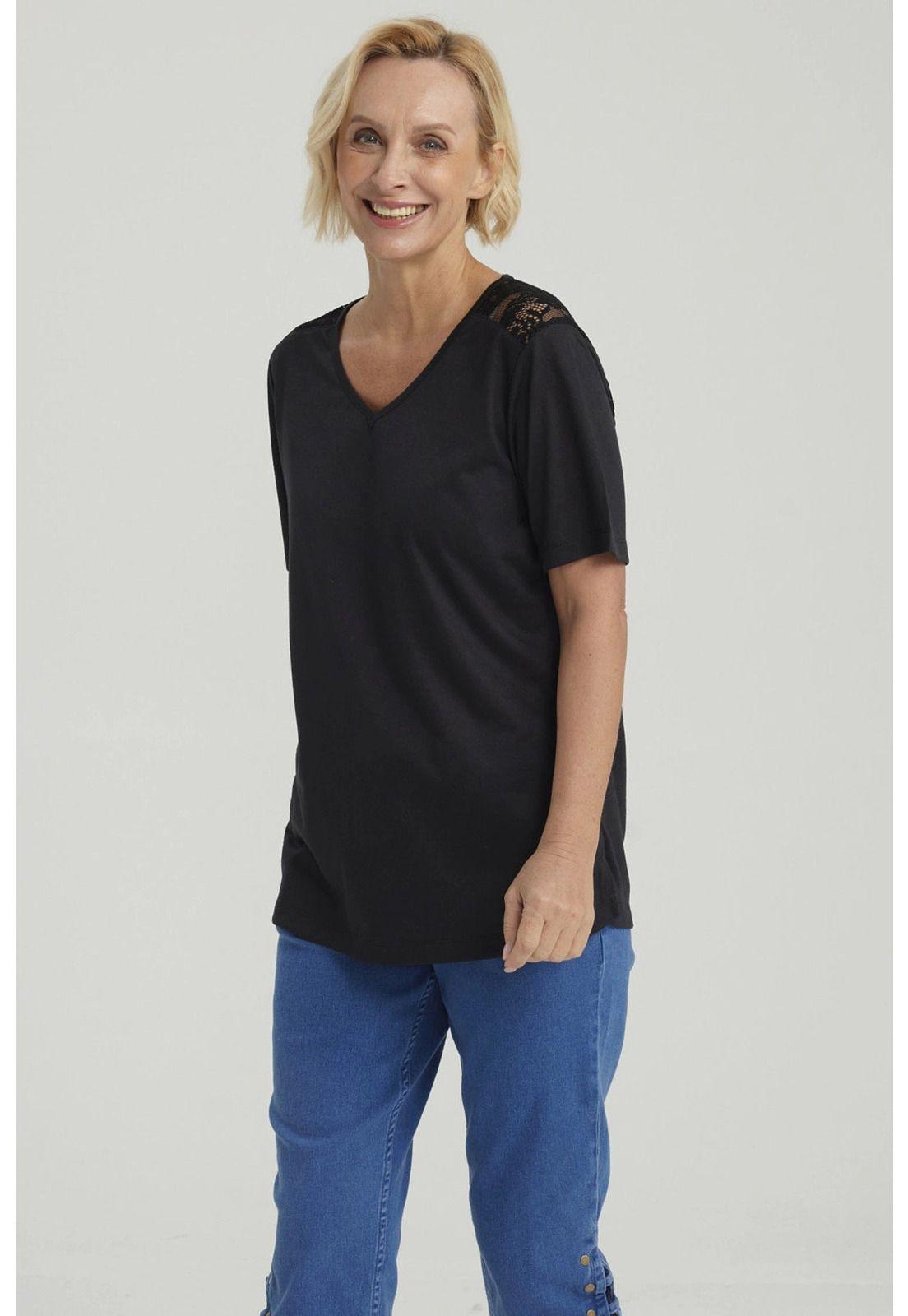 Polera Mujer Detalle Encaje Negro-3