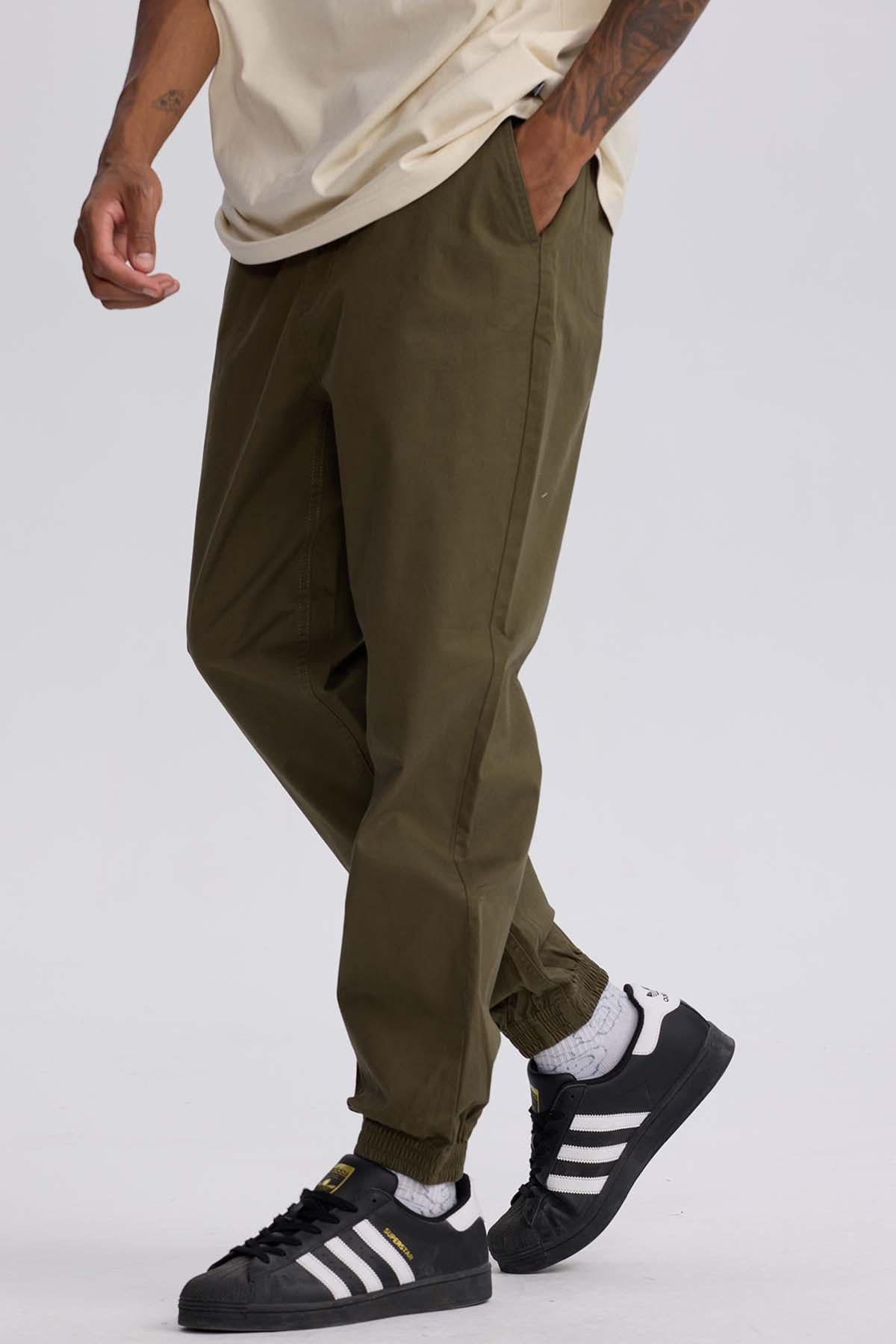 Pantalón Hombre Jogger Twill Verde Olivo-1