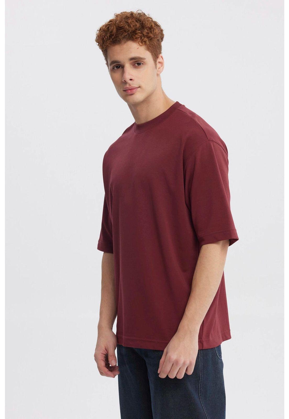 Polera Hombre Loose Fit Burdeo-1