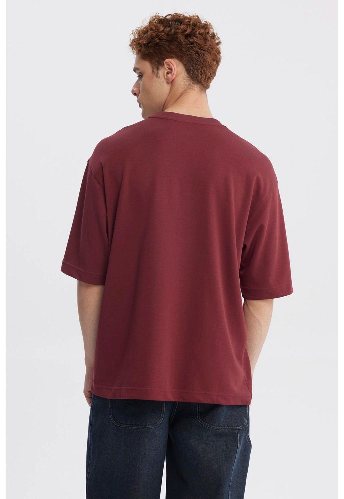 Polera Hombre Loose Fit Burdeo-2