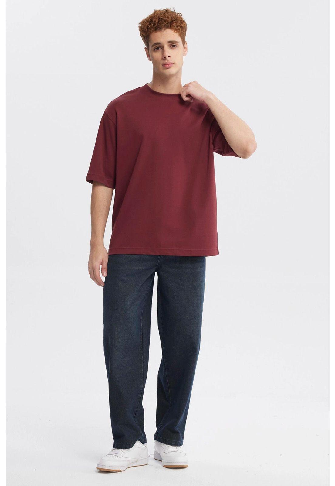 Polera Hombre Loose Fit Burdeo-3