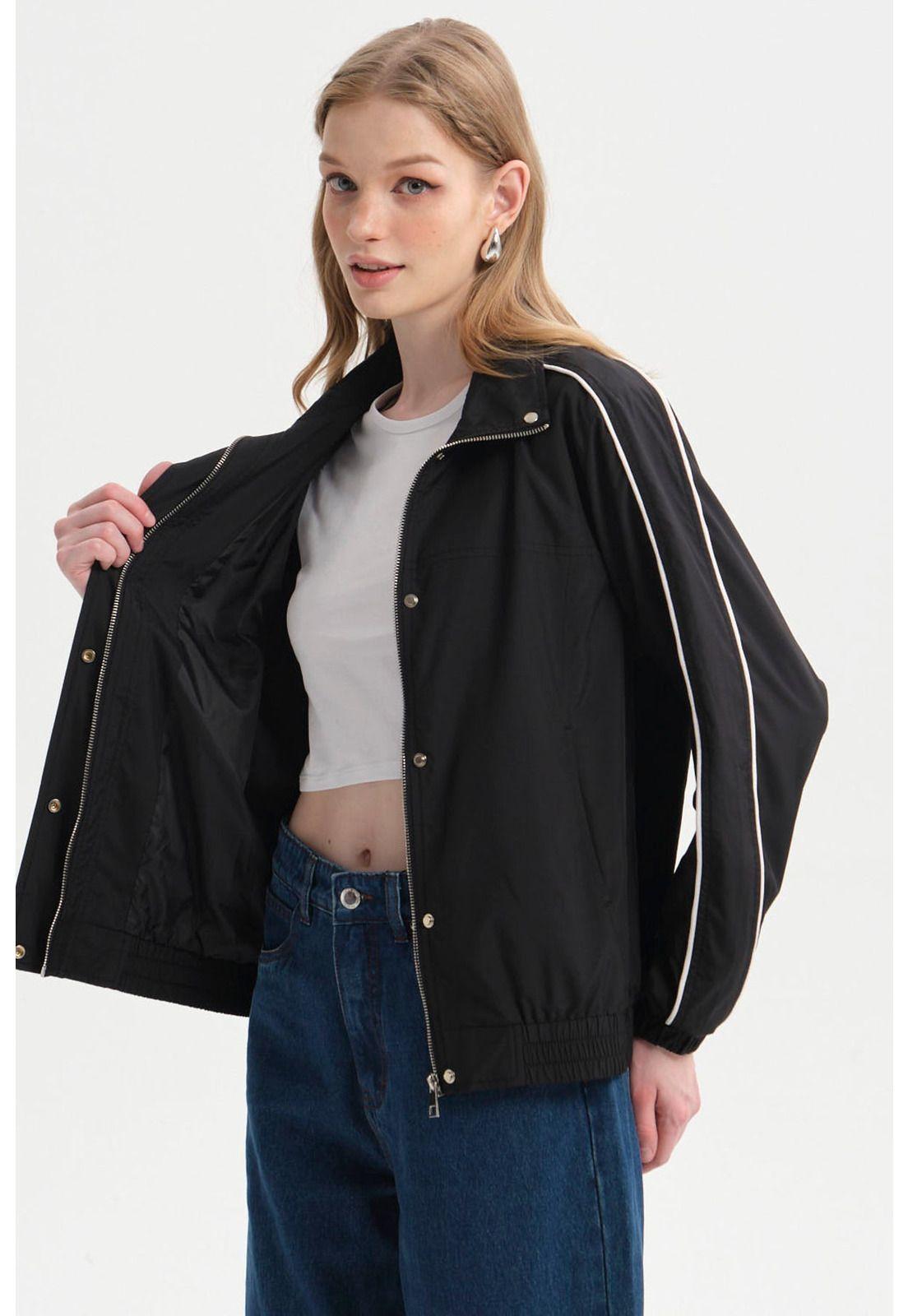 Chaqueta Mujer Cortaviento Negro-1