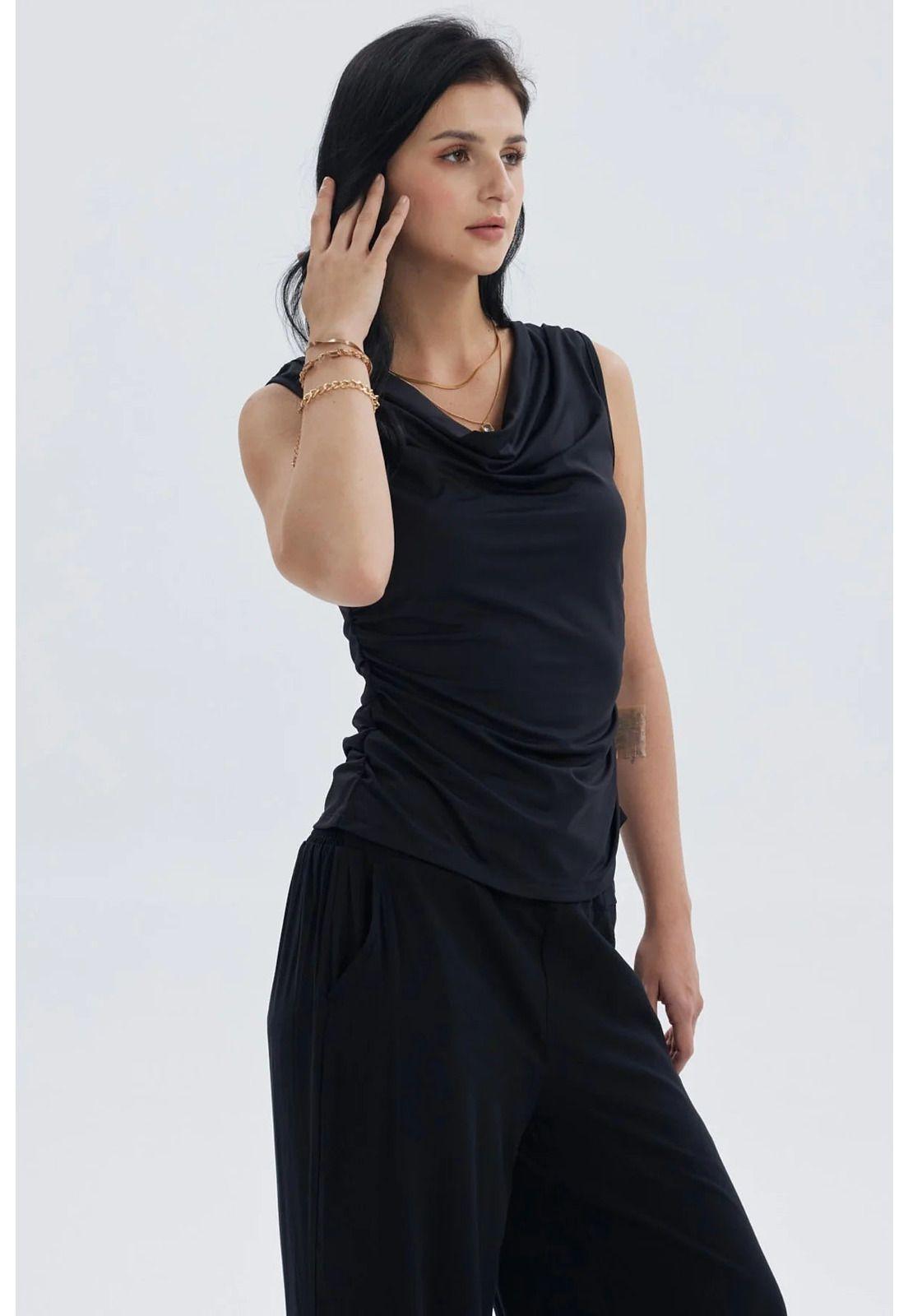 Polera Mujer Cuello Espalda Negro-1