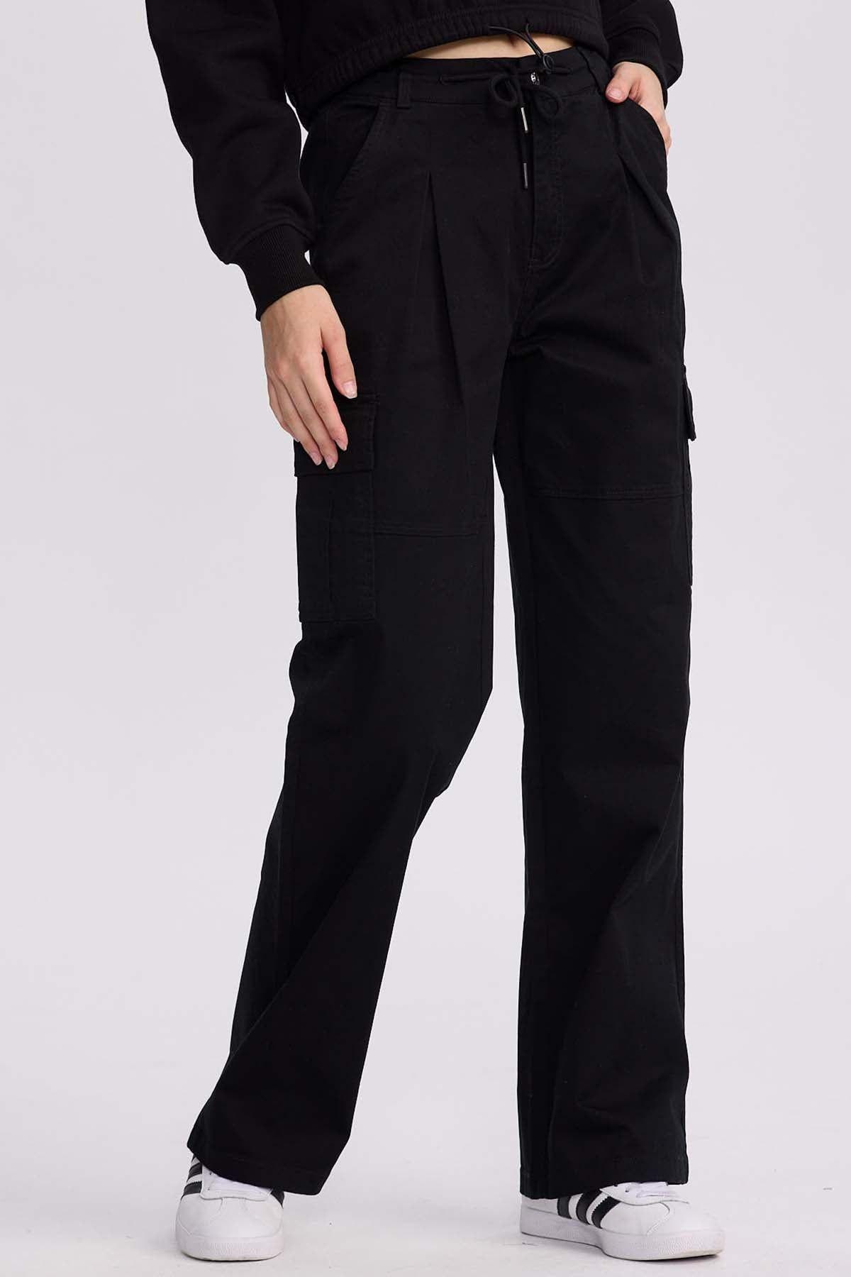 Pantalón Mujer Cargo Pinzas Negro-2