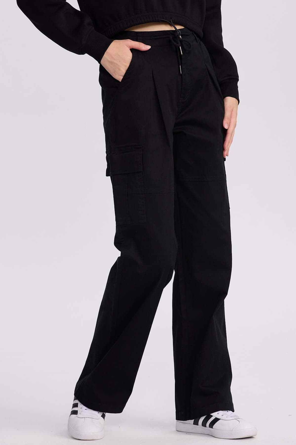 Pantalón Mujer Cargo Pinzas Negro-1