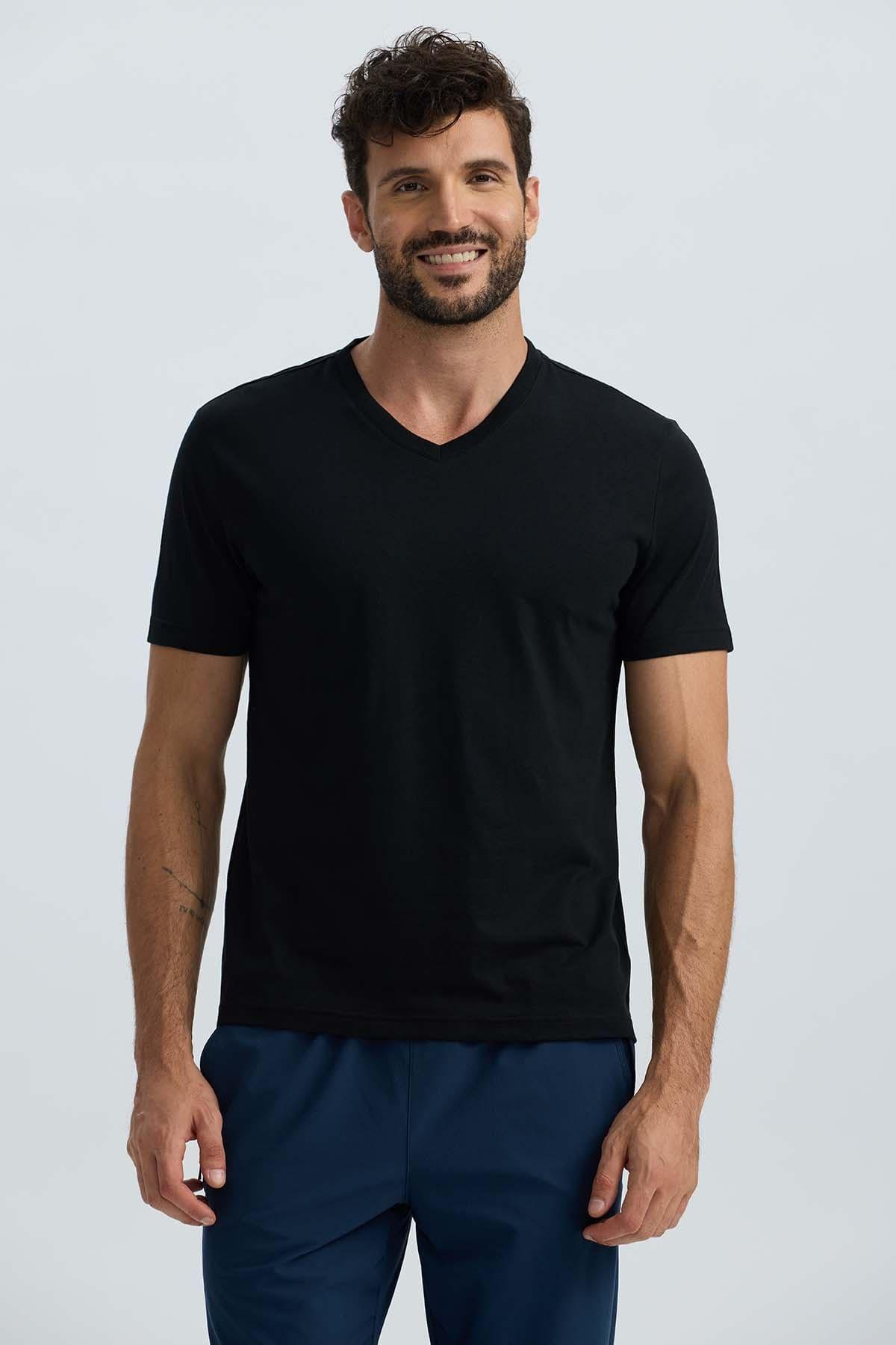 Polera Hombre Básica Negro-2