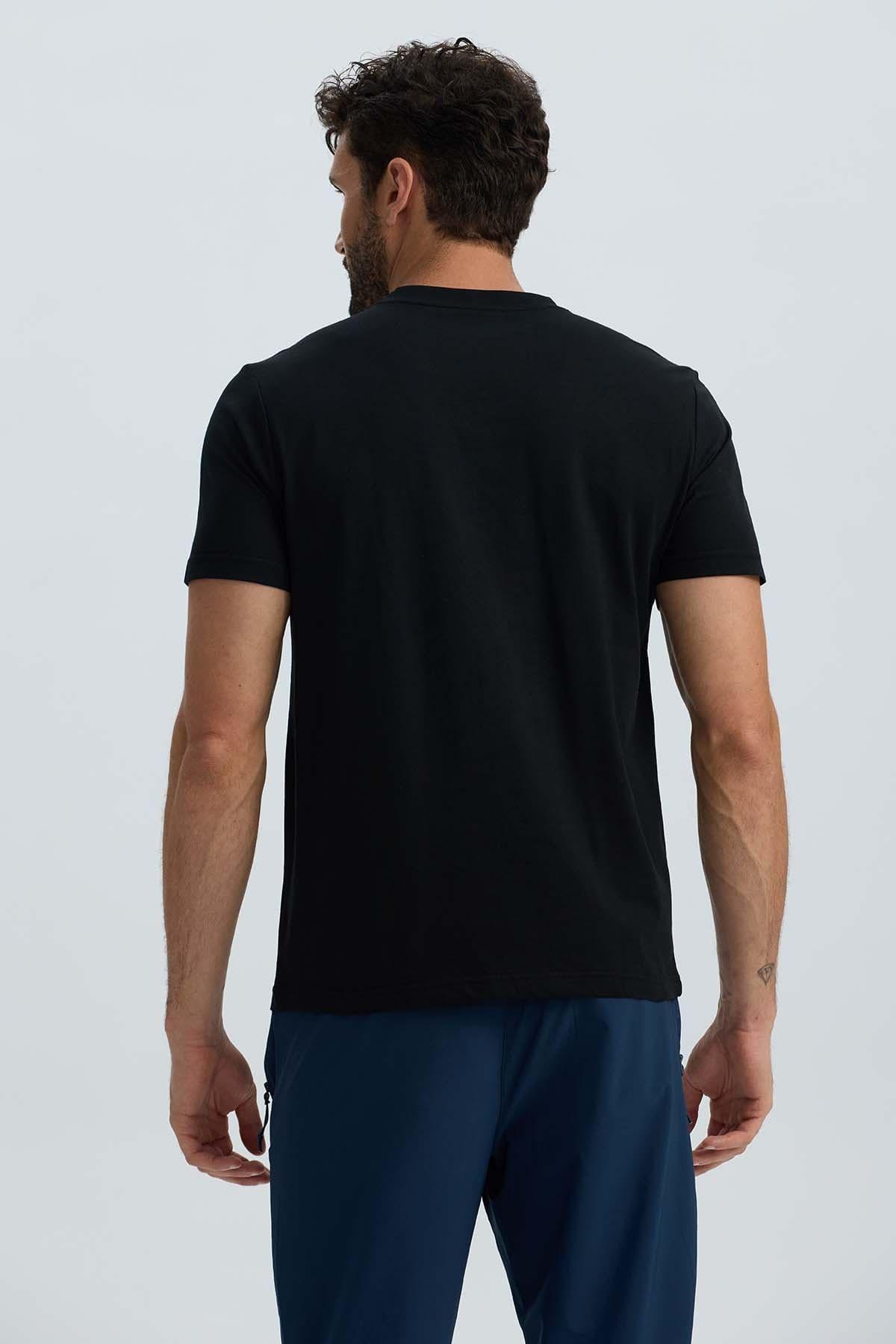 Polera Hombre Básica Negro-3
