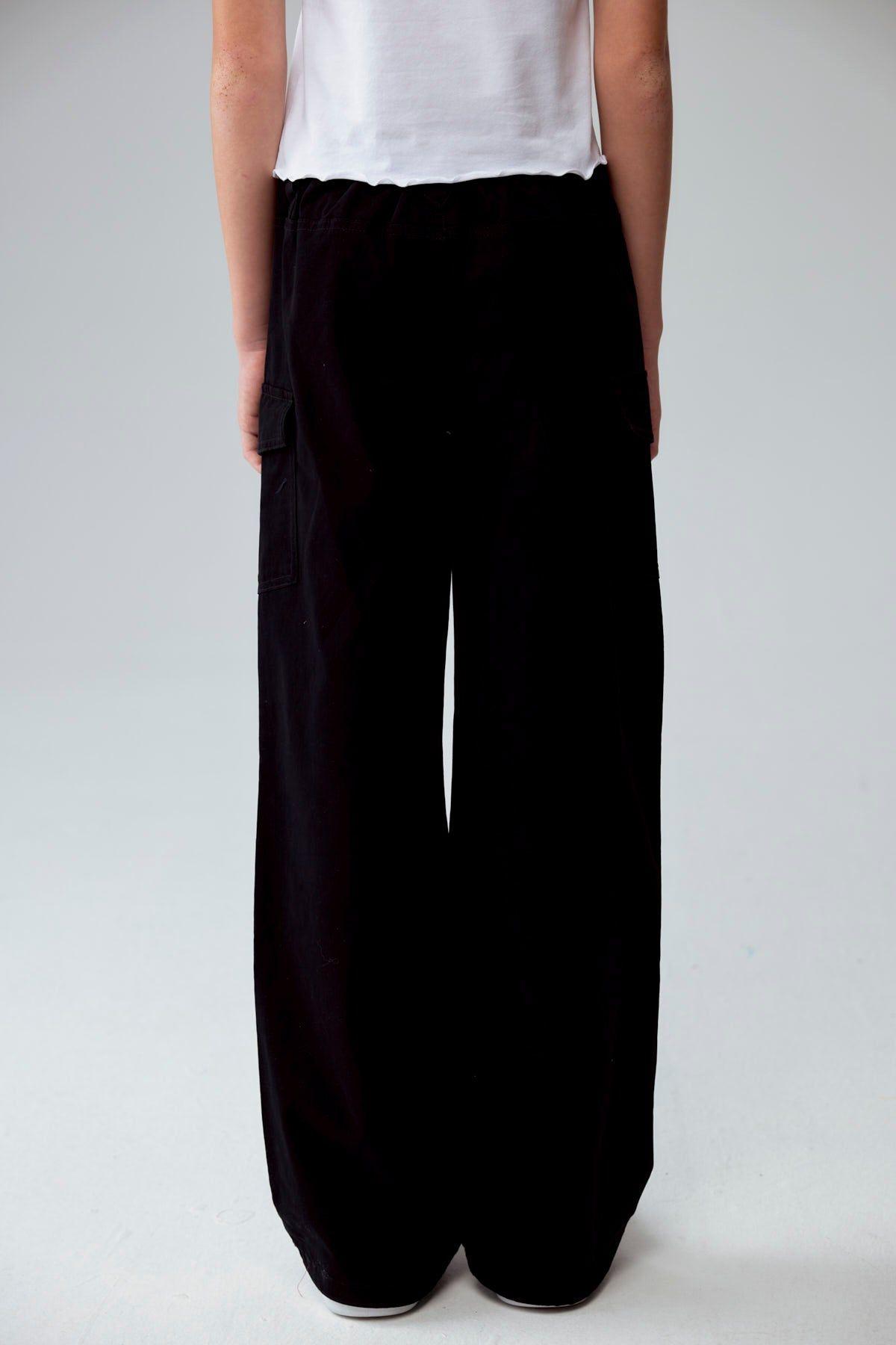 Pantalón Niña Parachute Con Bolsillo Negro-2