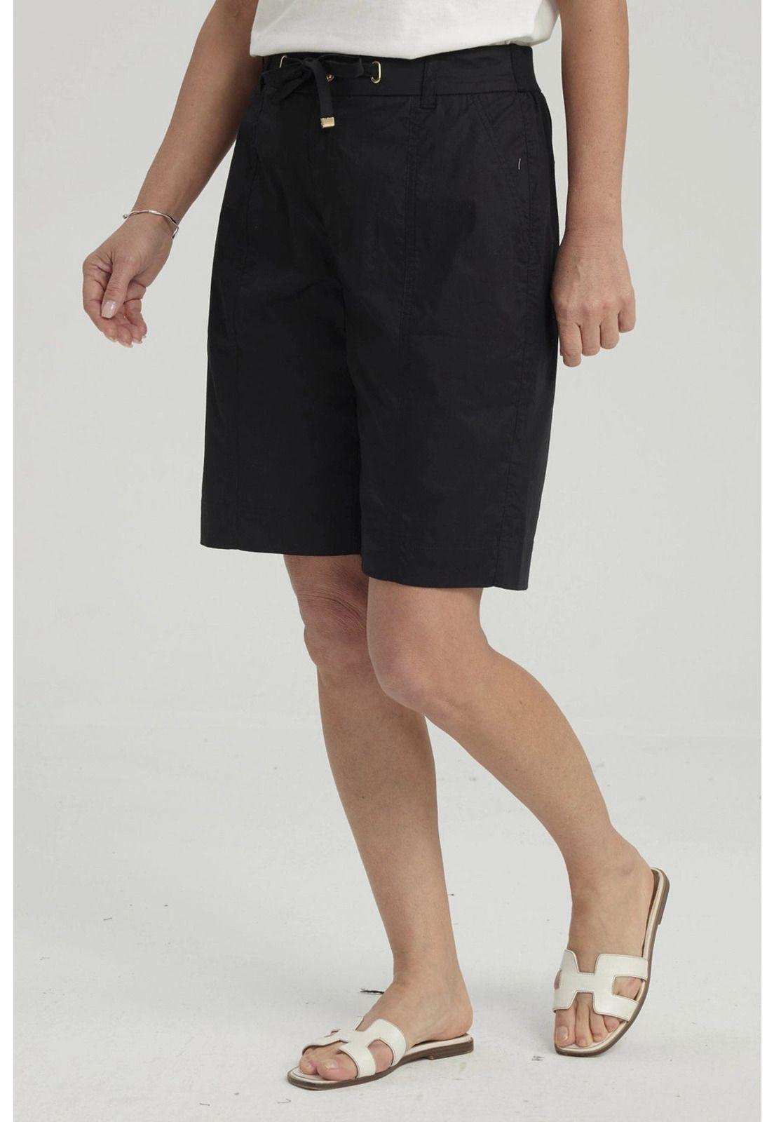 Bermuda Mujer Con Cortes Y Apertura Negro-3