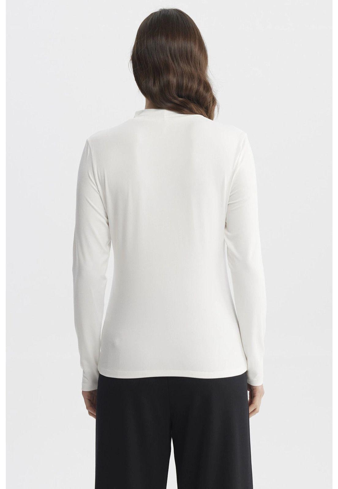 Polera Mujer Slim Cuello Apoyado Crudo-2