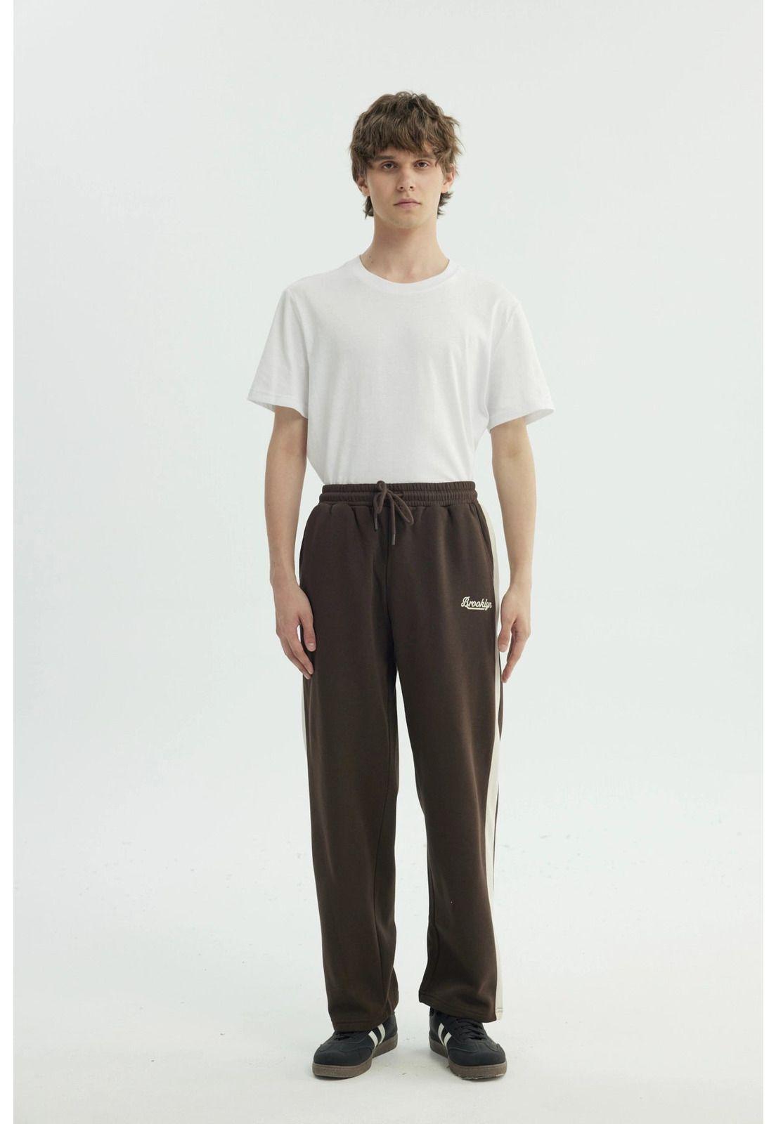 Pantalón Buzo Hombre Clásico Marrón-3