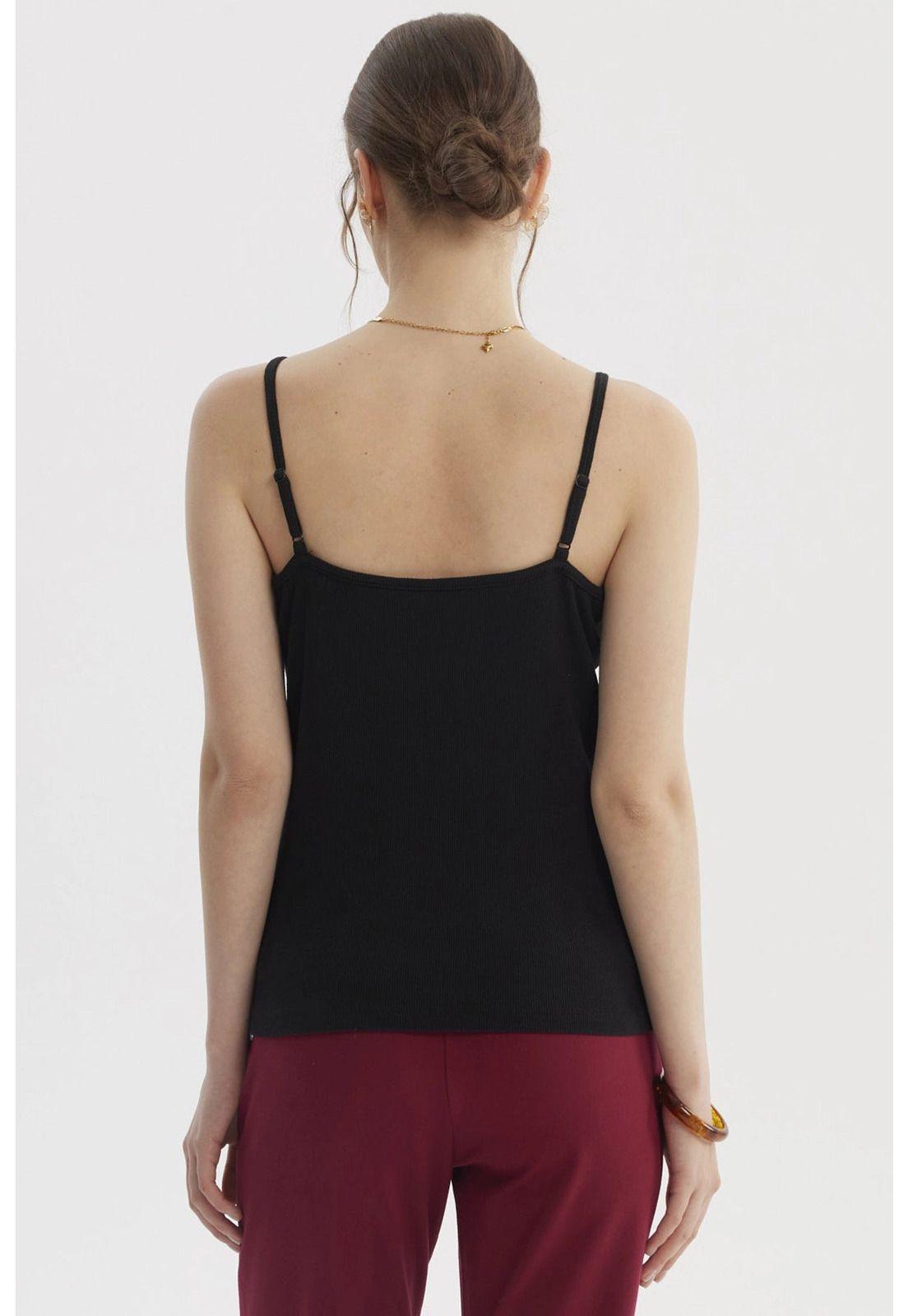 Polera Peto Mujer Pabilo Escote Con Encaje Negro-2