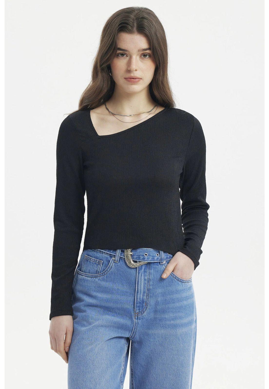 Polera Mujer Cuello Asimétrico Negro - lll-0