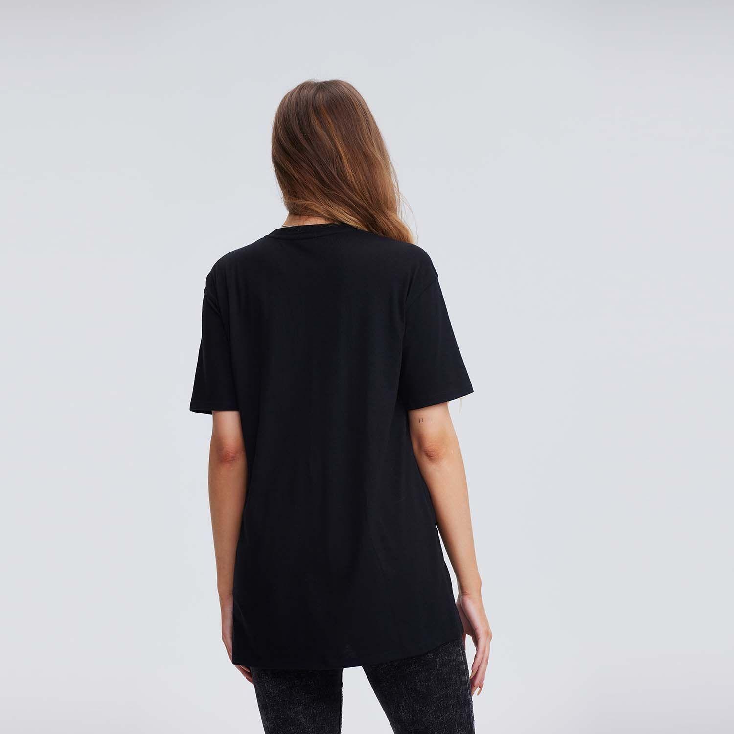 Polera Oversize Gráfica Negro Mujer-2