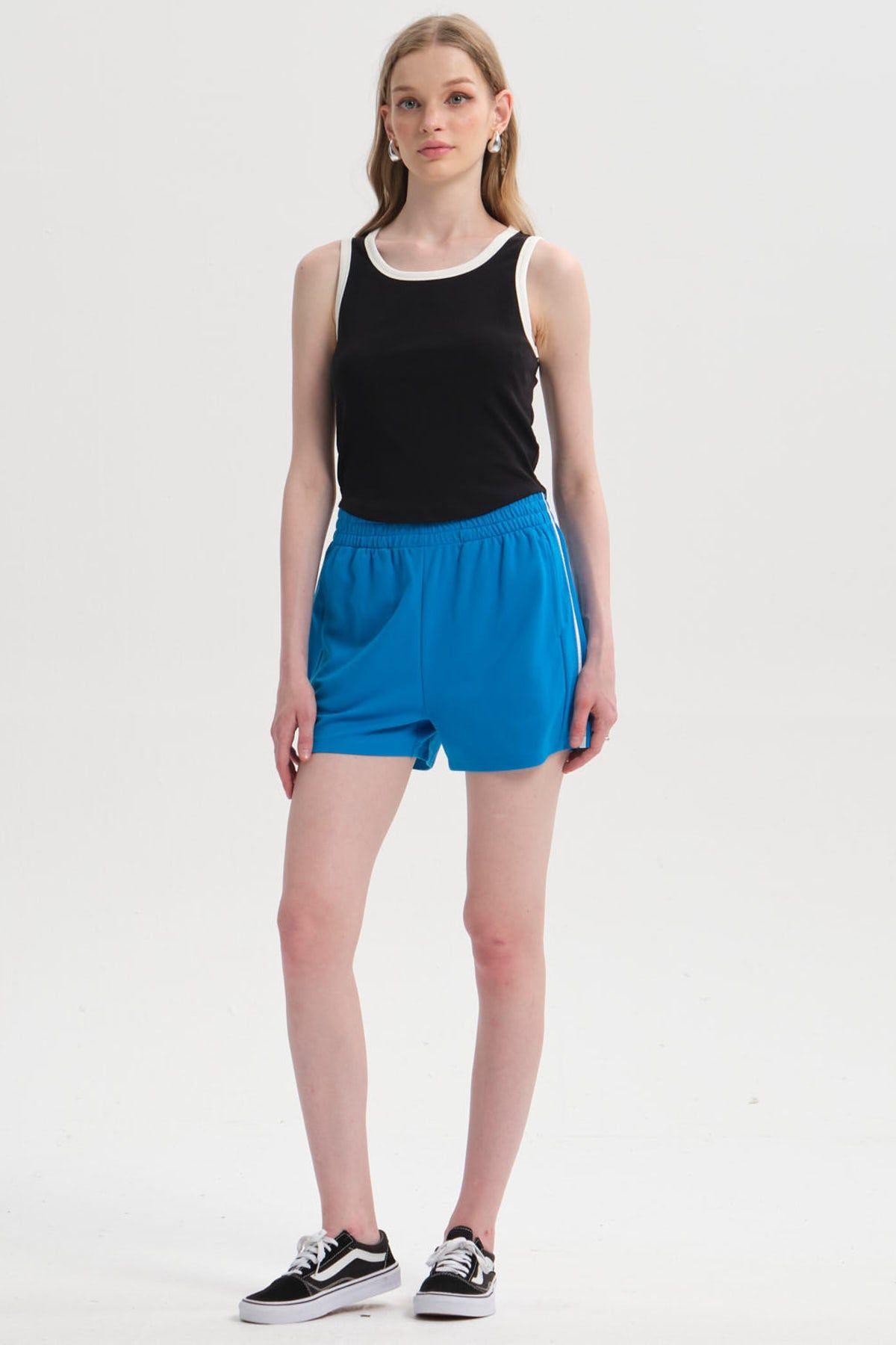 Short Mujer Raya Costado Azulino-3