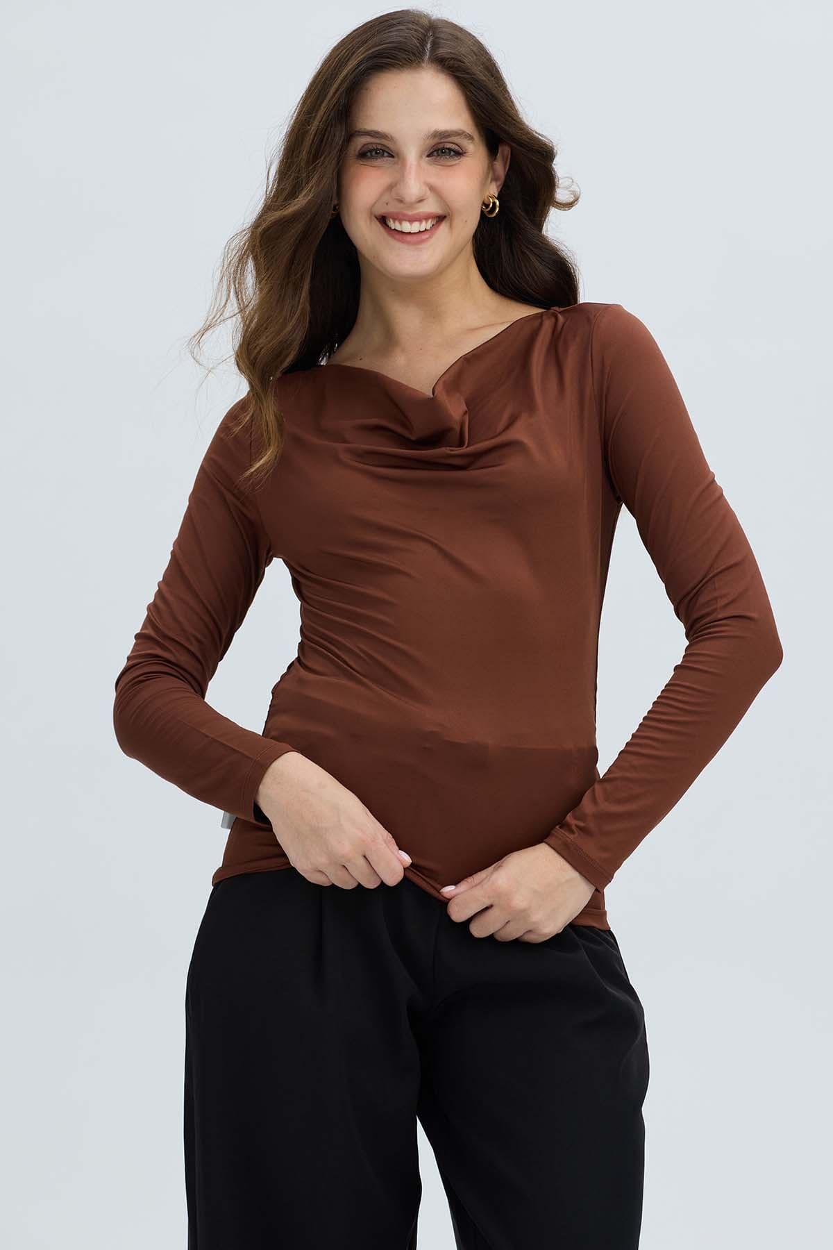 Polera Mujer Drapeado Delantero Cafe Oscuro-0