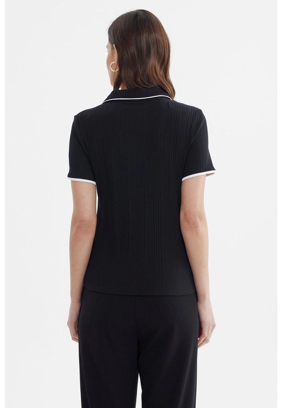 Polera Mujer Medio Cierre Negro-2