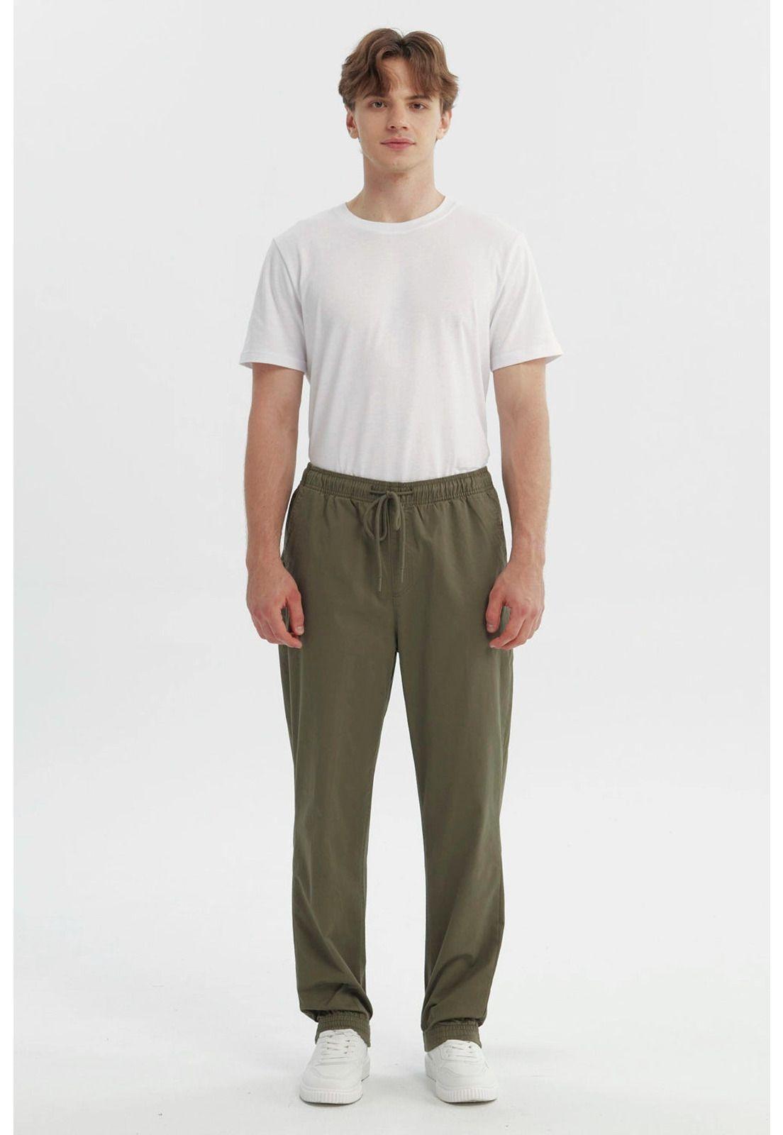 Pantalón Hombre Pitillo Verde Militar-3