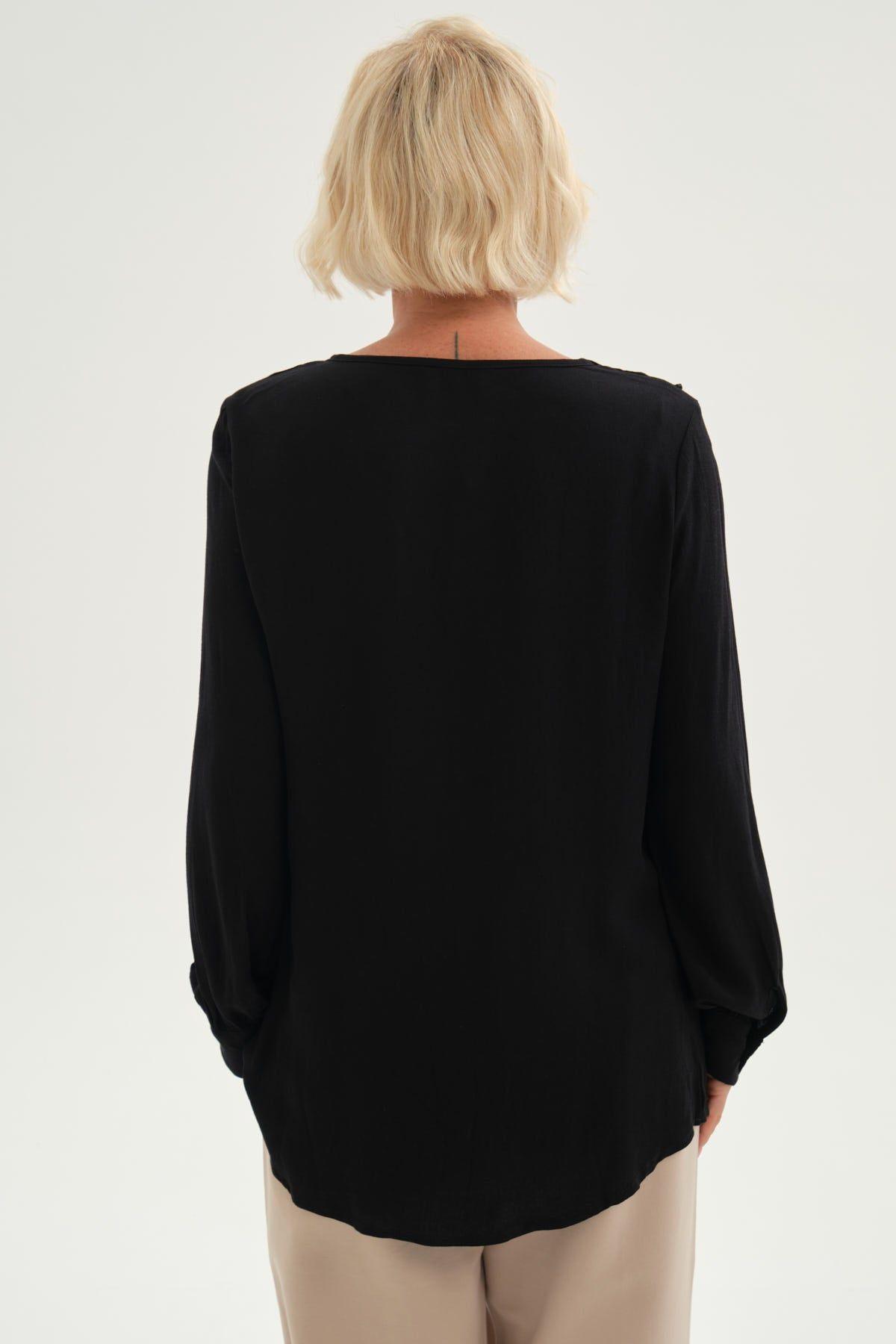 Blusa Mujer Con Tachas Negro-2