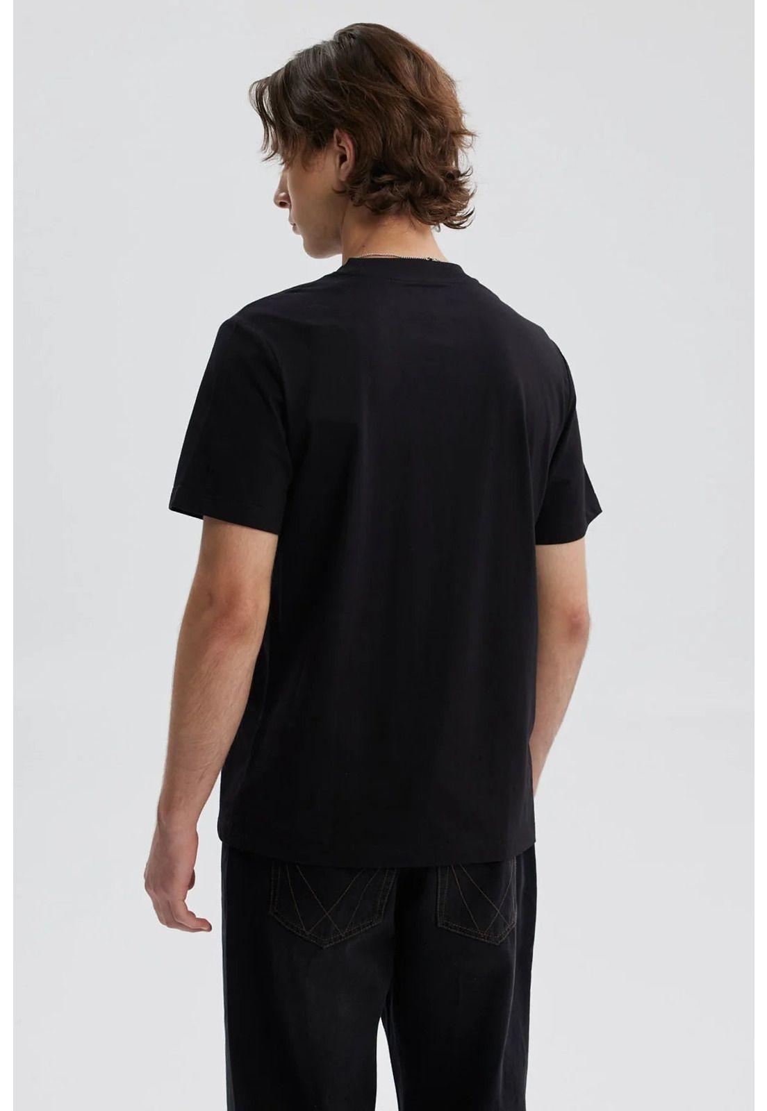 Polera Hombre One Piece Negro - V-2