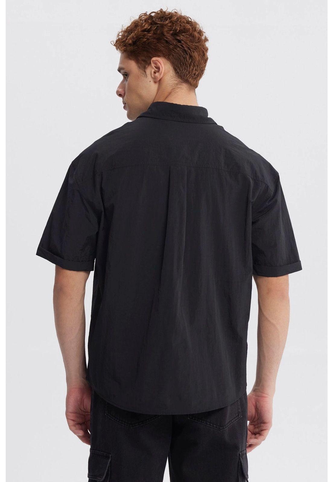 Camisa Hombre Oversize Doble Bolsillo Negro-2