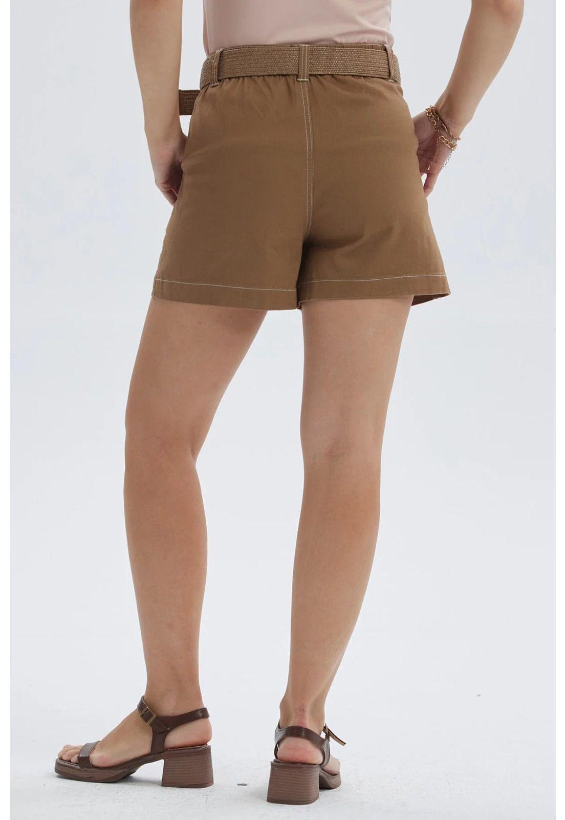 Short Mujer Con Cinturón Café Claro-2