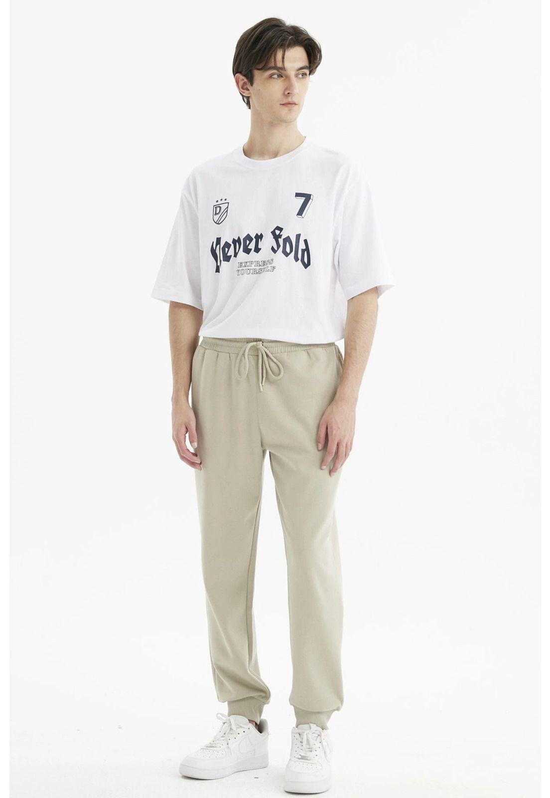 Pantalón Buzo Hombre Jogger Básico Beige Oscuro-3