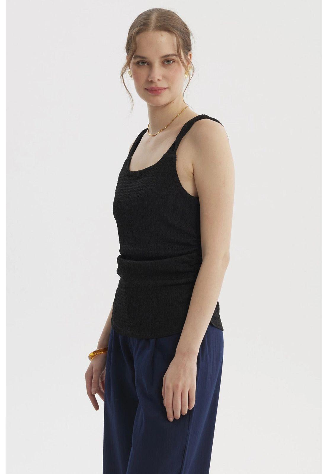 Polera Mujer Tirante Trenzado Negro-1