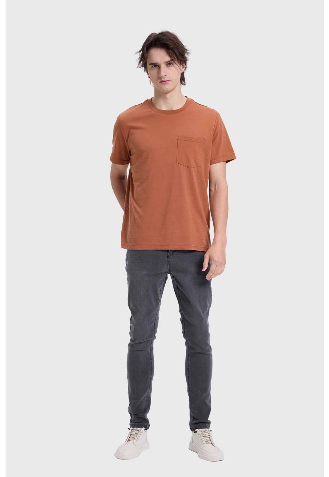 Polera Hombre Con Bolsillo Café-3