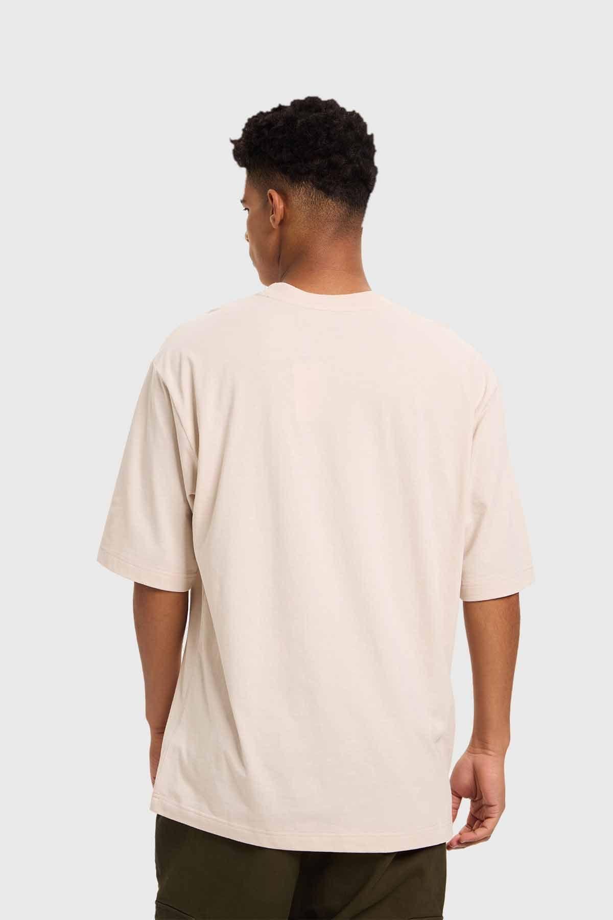 Polera Hombre College Graffiti Beige-2