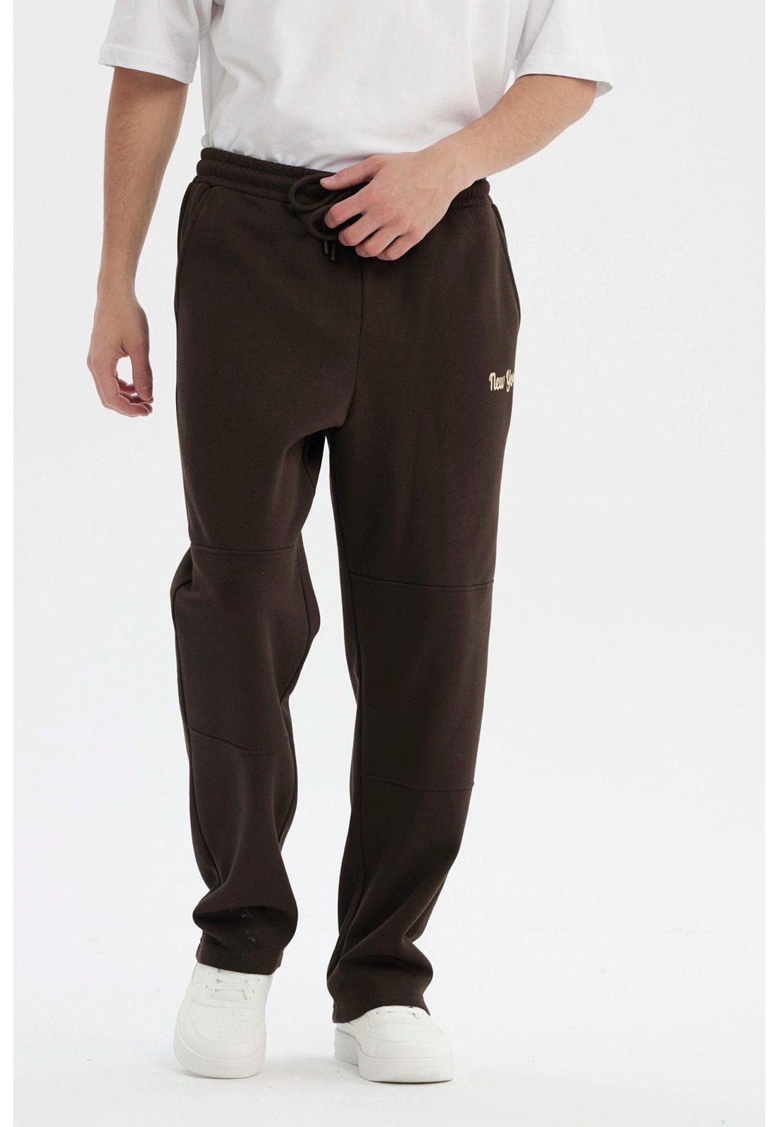 Pantalón Buzo Hombre Calce Recto Chocolate - lll-0