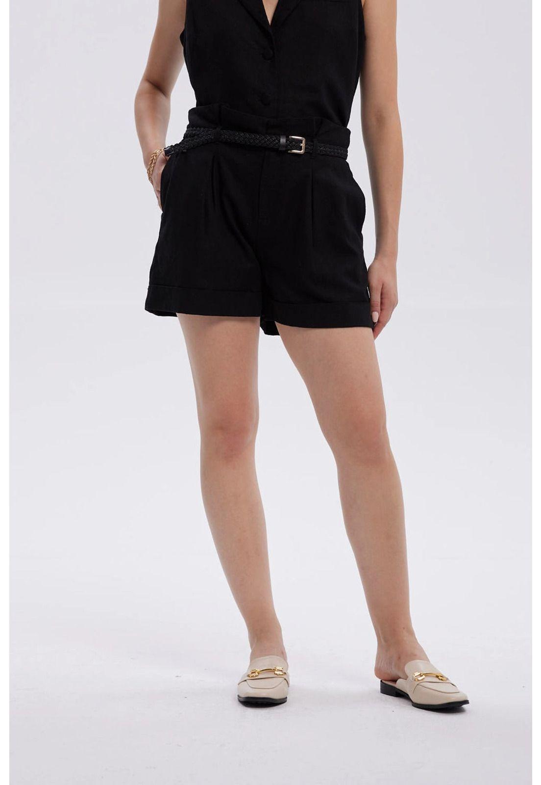 Short Mujer Con Cinturón Negro-0