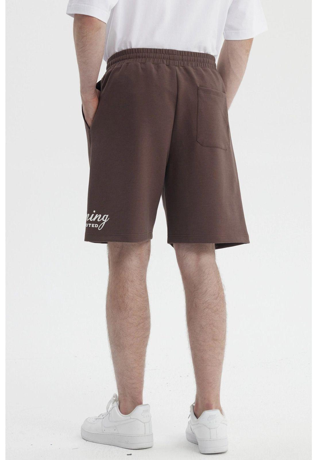 Bermuda Hombre Calce Recto Chocolate- ll-2