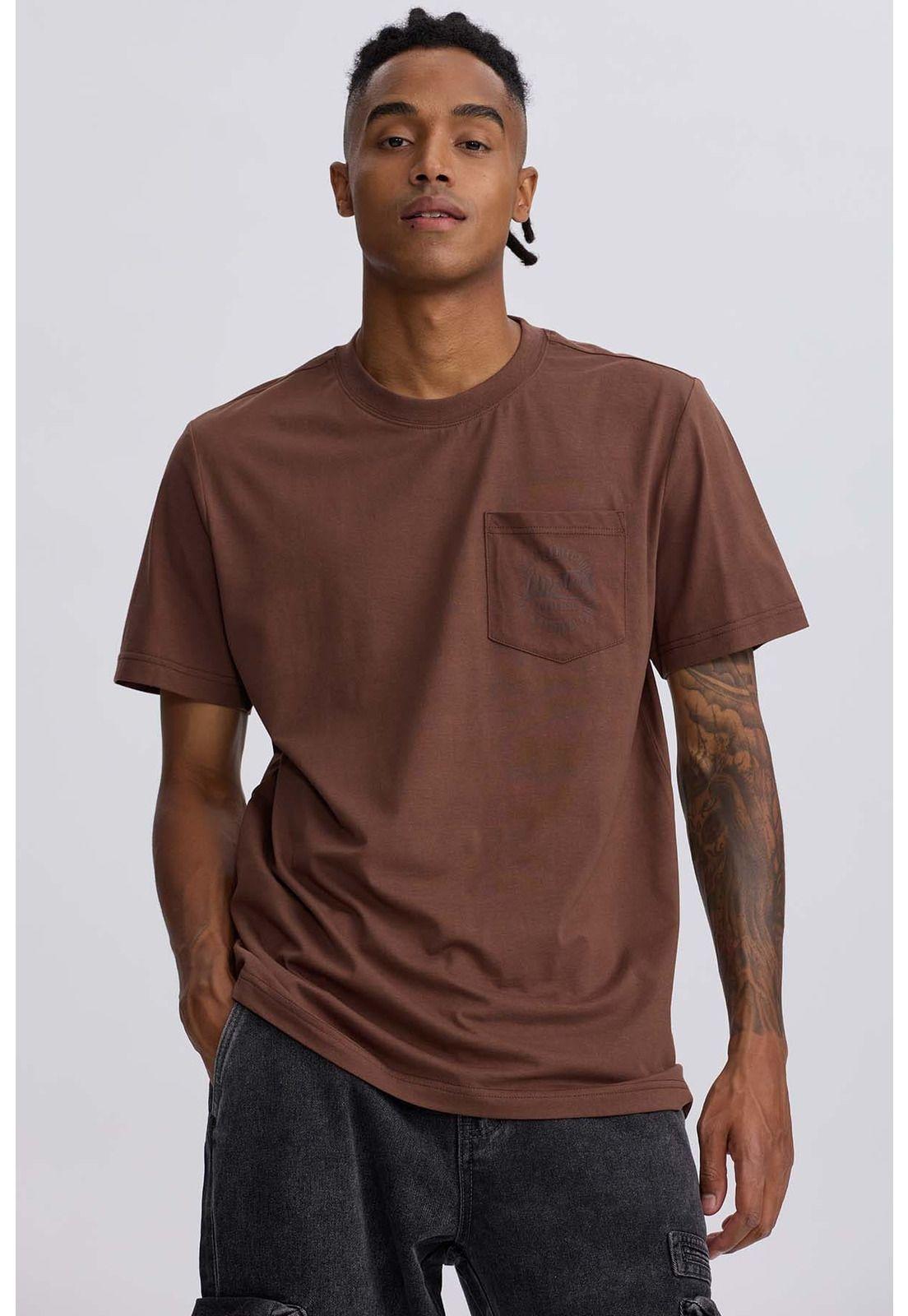 Polera Hombre Bolsillo Contraste Chocolate-0