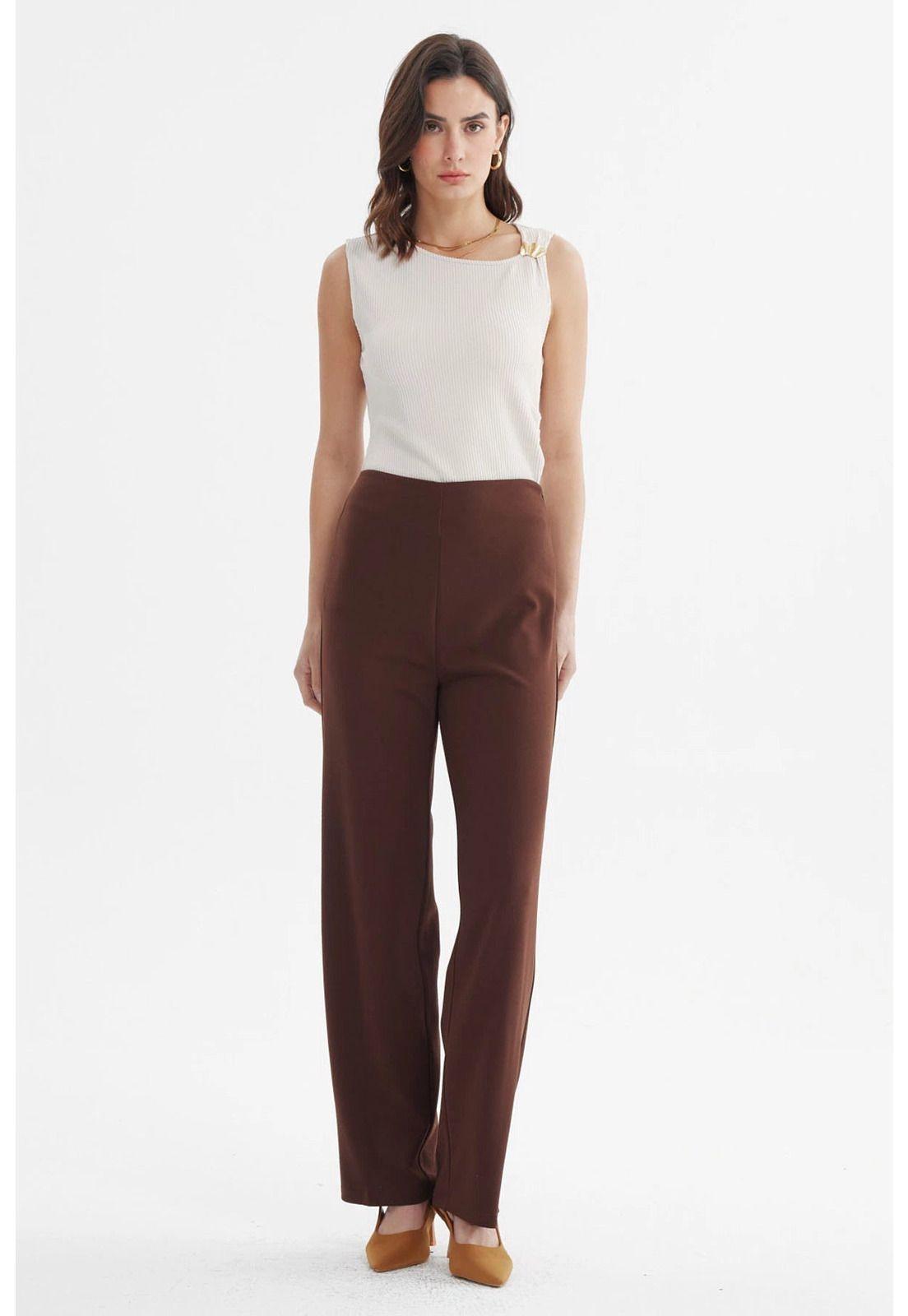Pantalón Mujer Calce Recto Chocolate-3