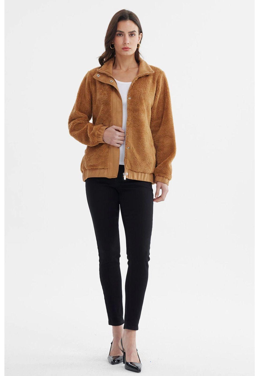 Polar Mujer Cuello Camisero Camel-3