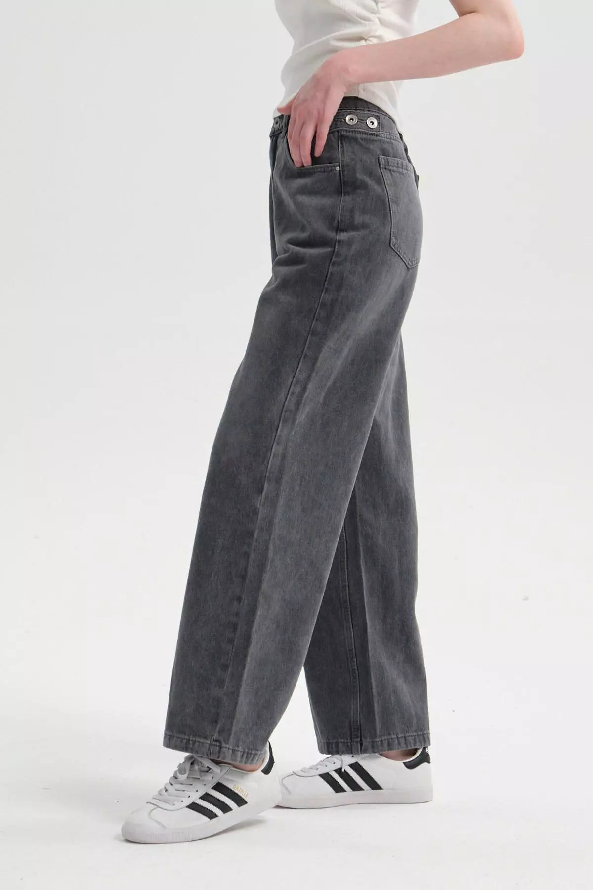 Jeans Mujer Ajuste Cintura Gris-1
