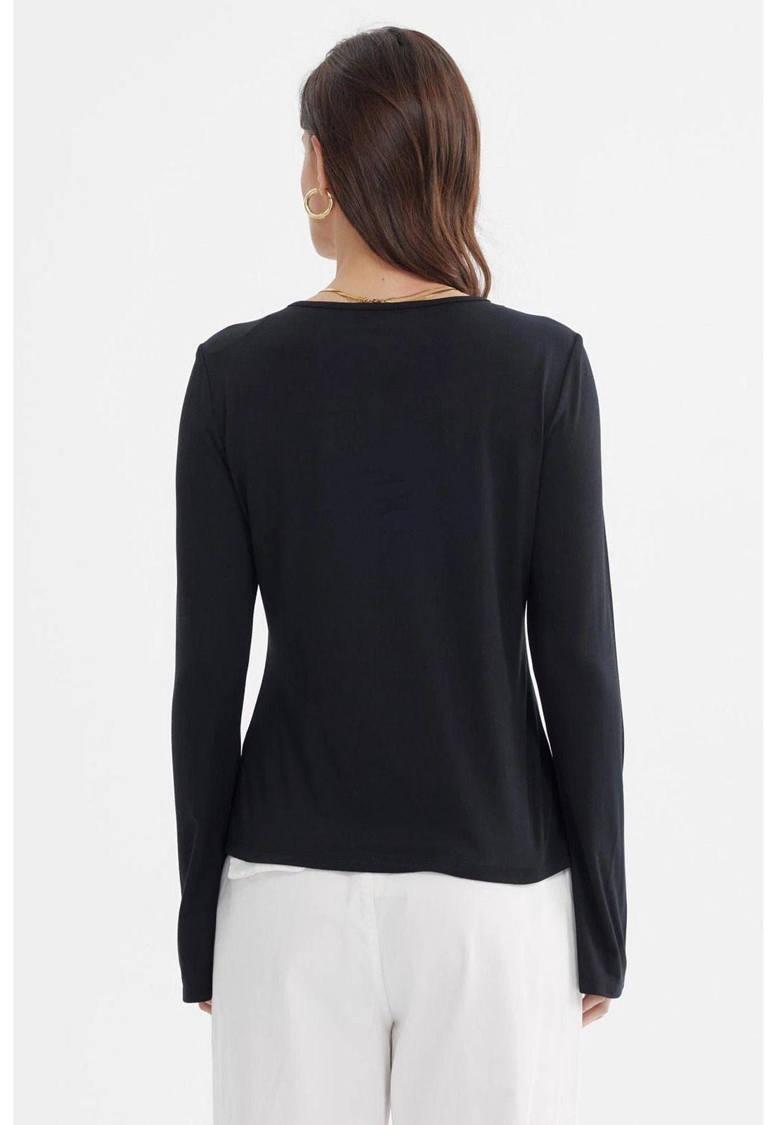 Polera Mujer Aplicación Metalica En Pecho Negro-2