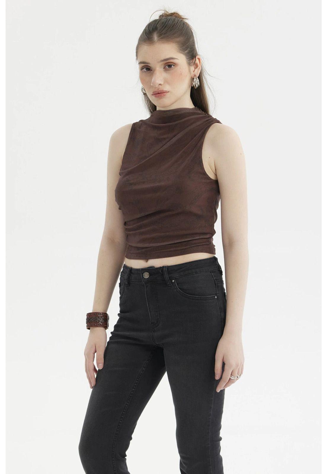 Polera Mujer Cuello Alto Café Oscuro-1